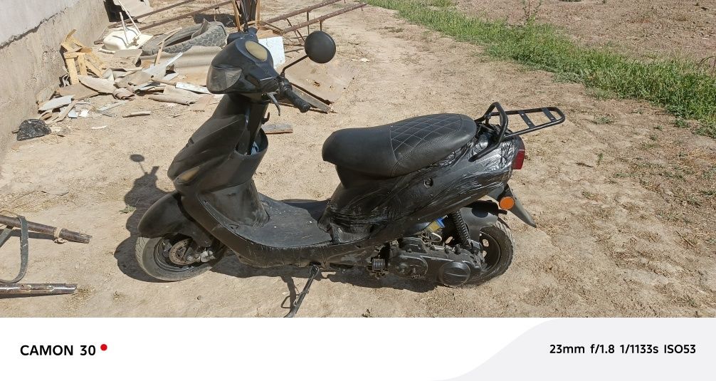 Skuter JEYRAN  100 km ga 2 litr 80 kubali