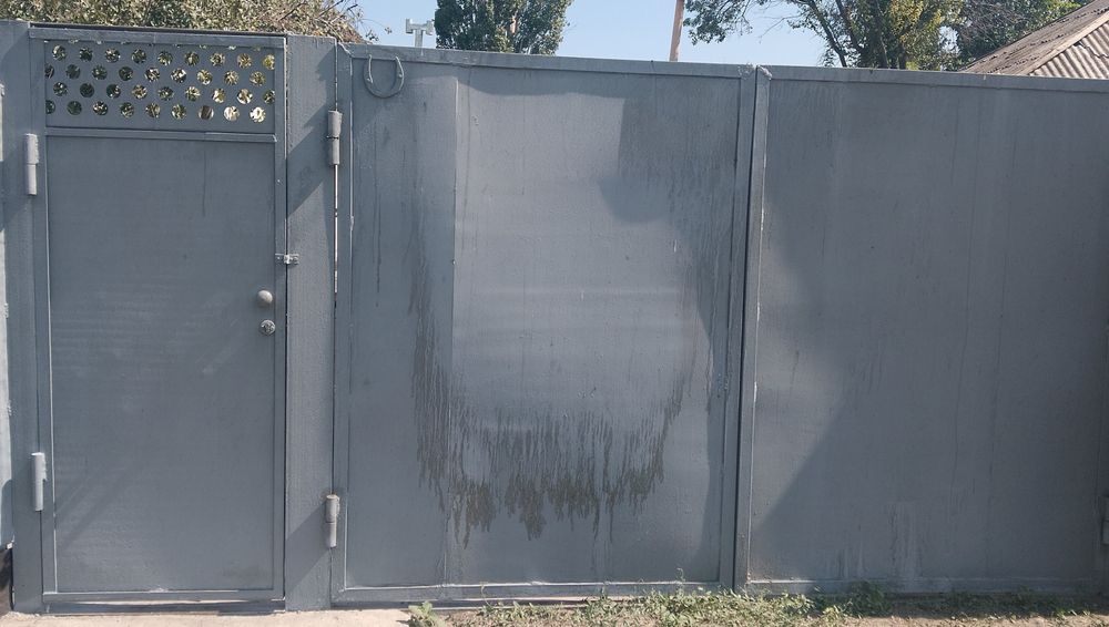 Продам ворота с калиткой