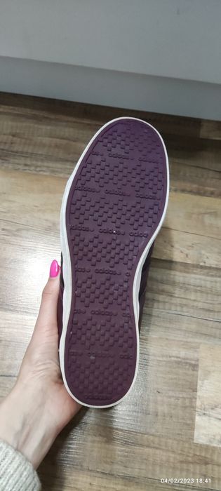 Кецове Adidas в лилаво