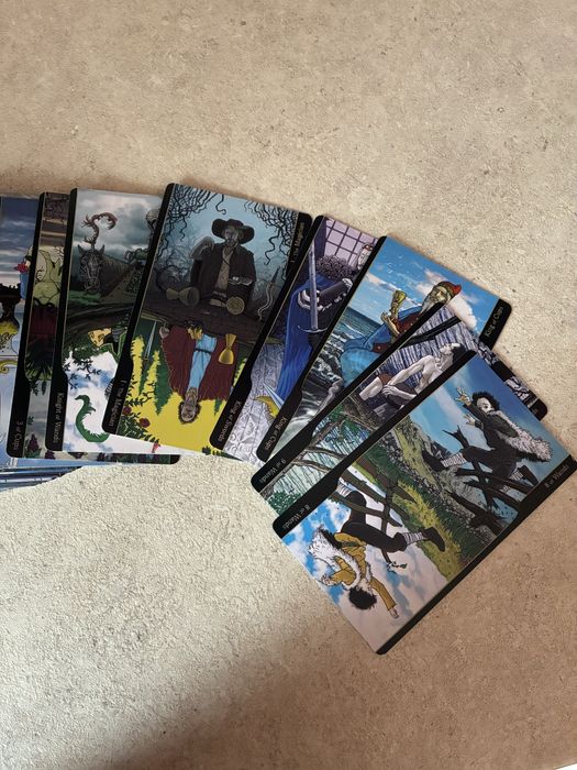 Продавам Карти Таро