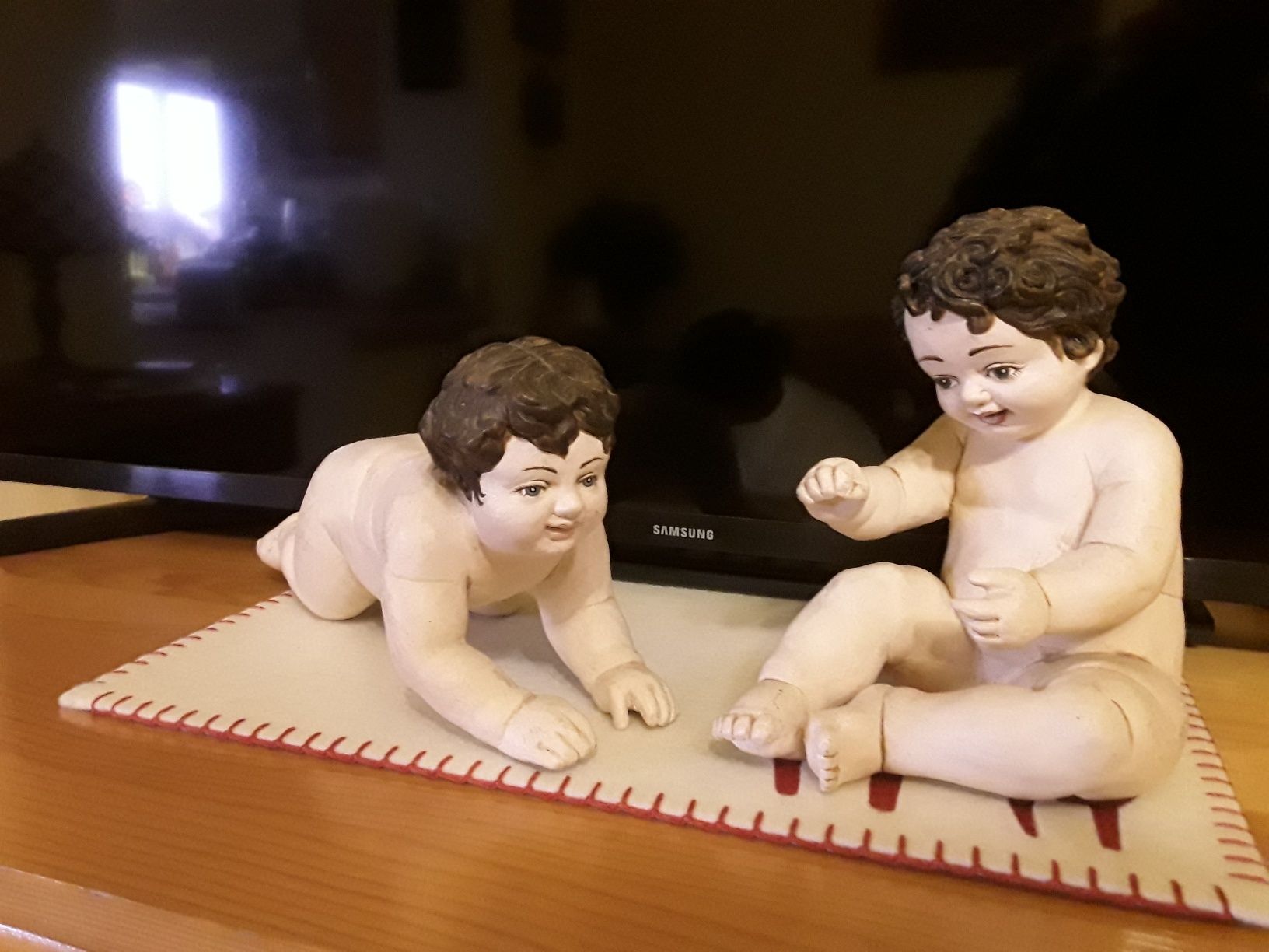 Set de 2 figurine "baby piano" vintage, piese deosebite de colecție