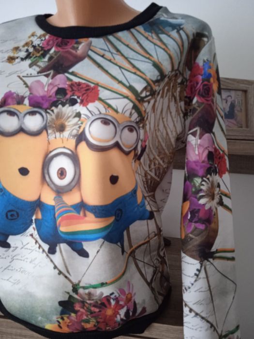 Bluza cu minioni
