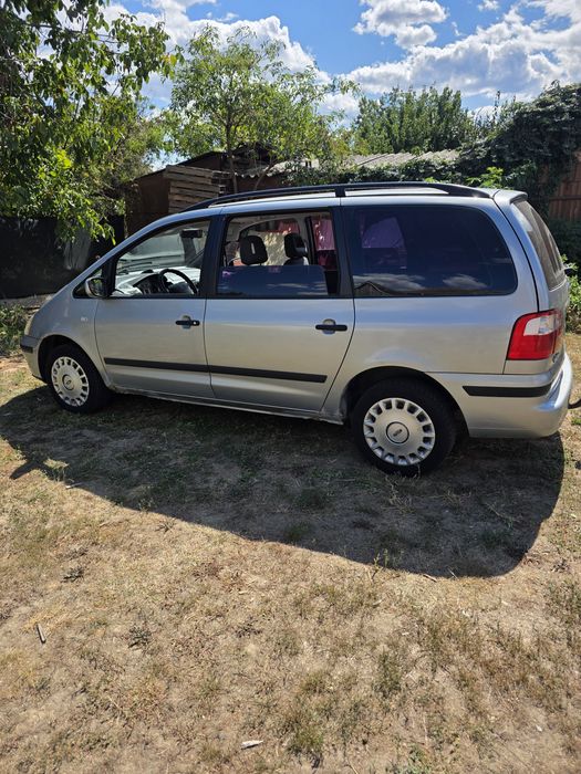 Ford Galaxy, modificat pentru persoane cu dizabilități !