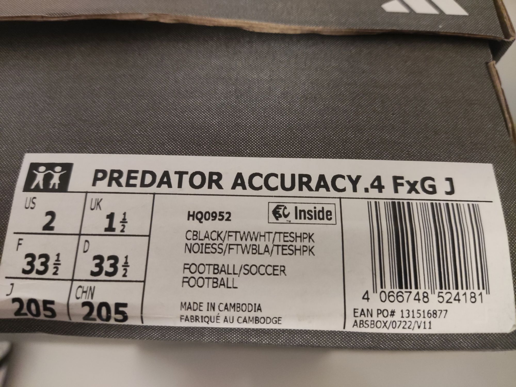 Бутонки футболни обувки Adidas Predator  номер 33
