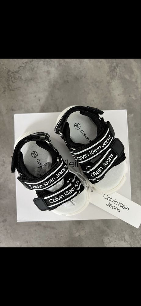 Бебешки сандали Calvin Klein