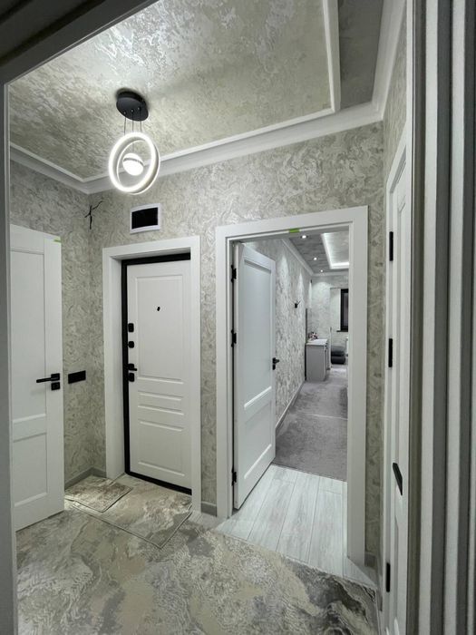 Срочно Юнусобод 19 квартал 1 етаж 3 хона