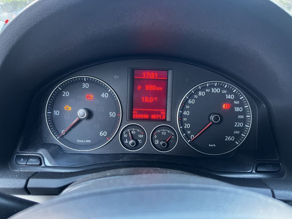 Volkswagen Golf 5 FULL din Fabrică