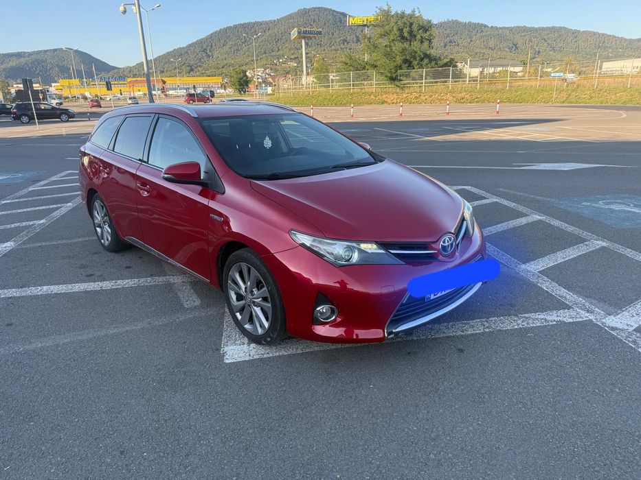Toyota Auris 1.8 benzina hybrid