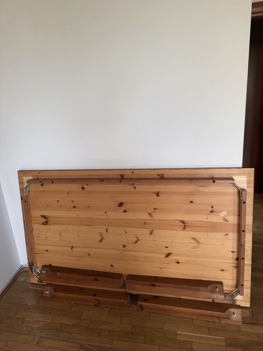 Vand masa din lemn masiv + 3 scaune