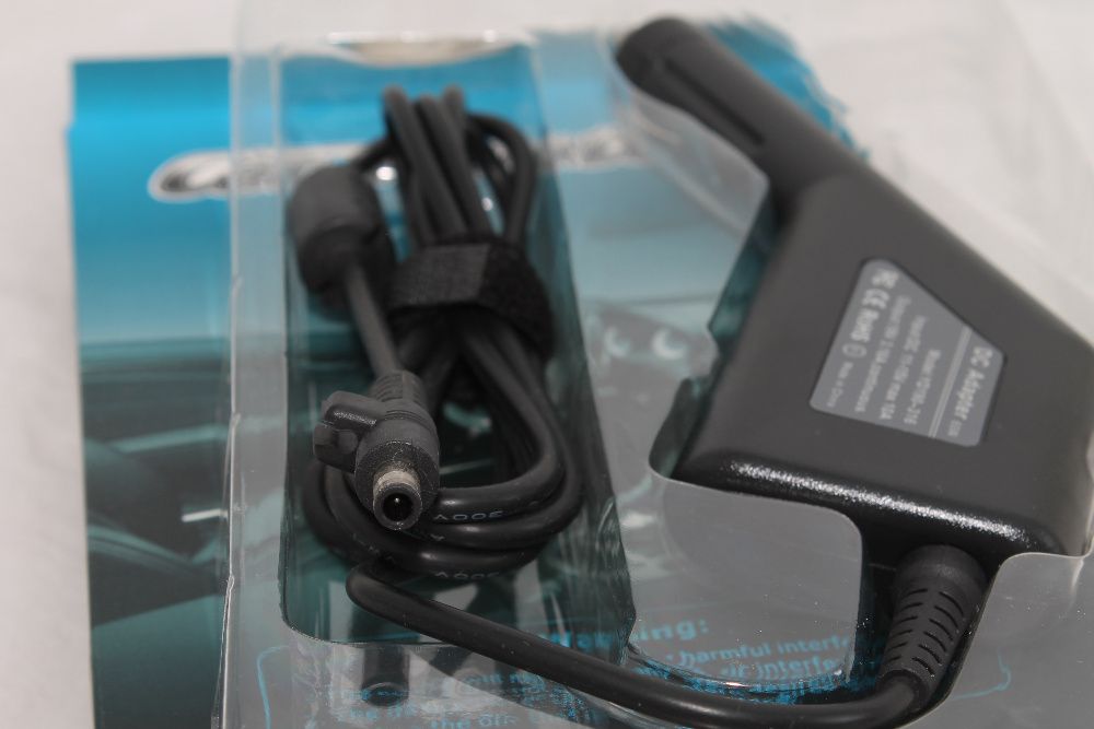 Incarcator alimentator adaptor laptop de masina NOU