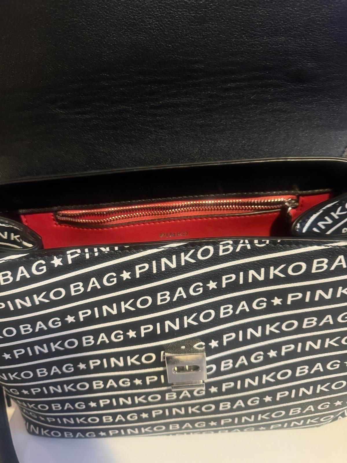 Pinko Bag чанта.