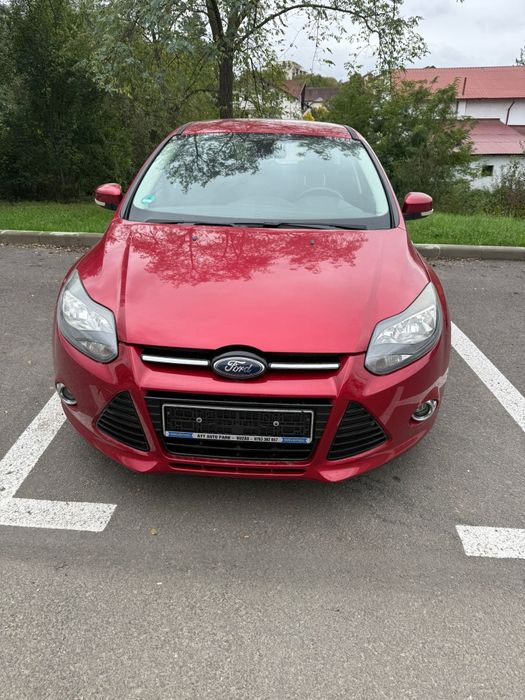 Ford focus 16 benzina titanium