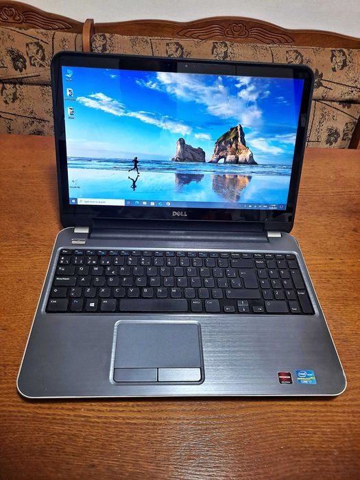 Vand laptop DELL i7-3537U-RAM 8 GB-SSD 240 GB -Touchscreen Video 2 GB