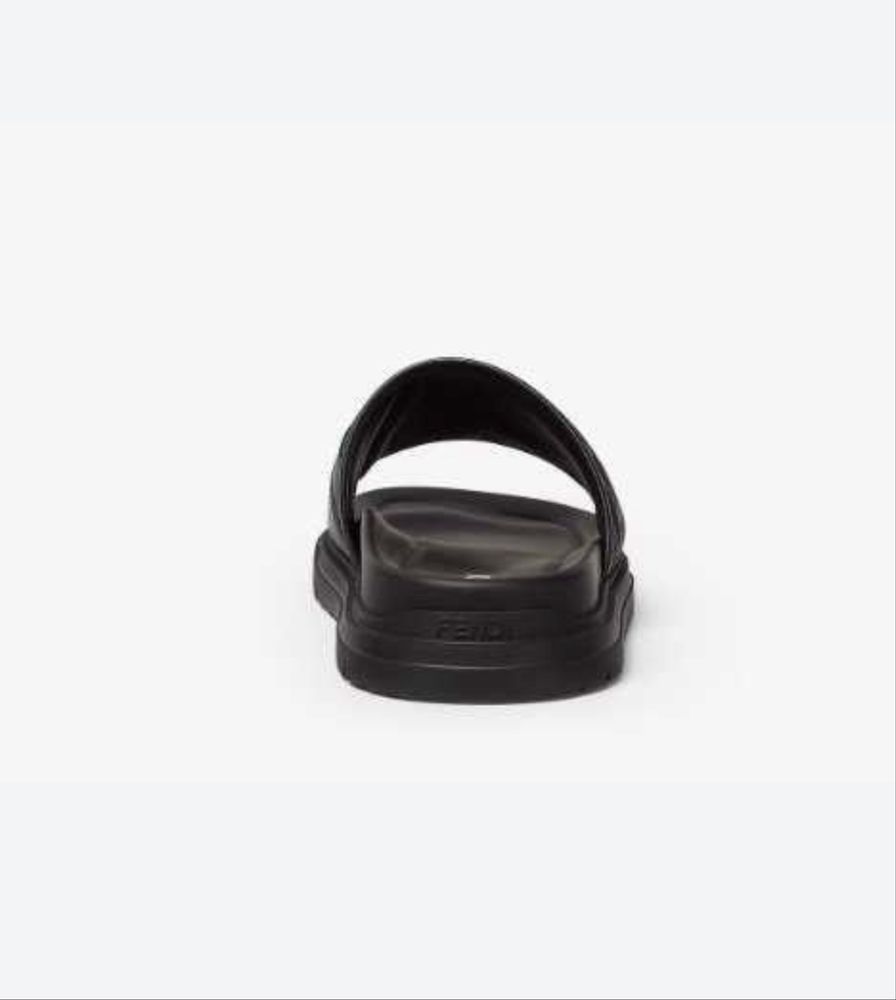 Мъжки чехли Fendi