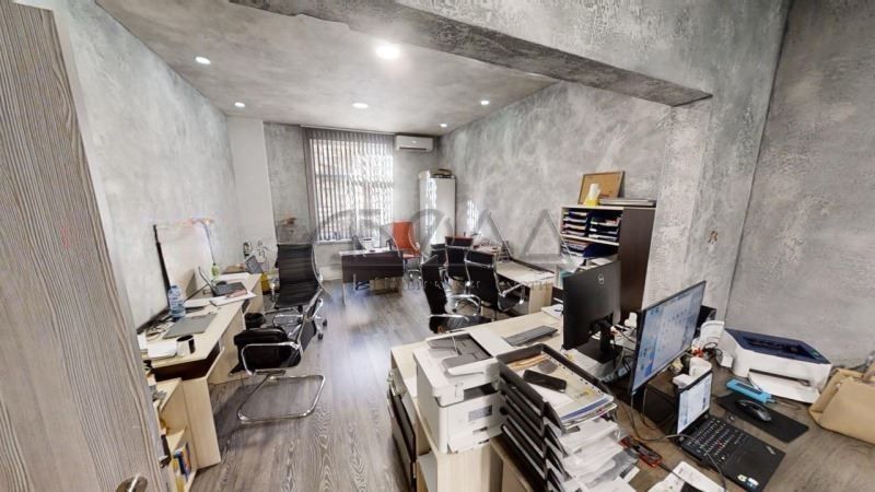 Продава се Тристаен апартамент в София, Център - 84 кв.м за 3810 €/кв.м - Снимка #4