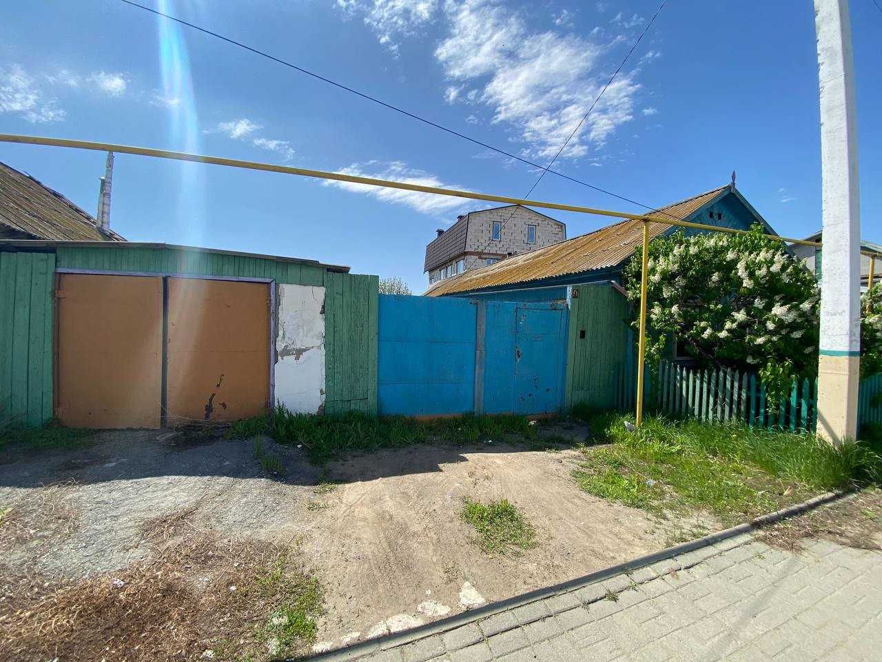 Продаётся Дом в центре, р-н Наримановки.