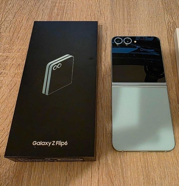 Samsung Z flip 6 256gb