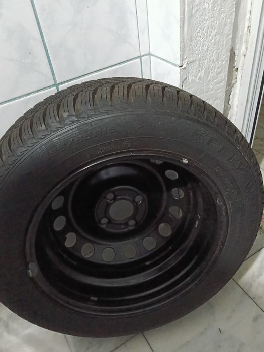 Vând roată rezervă nouă Logan