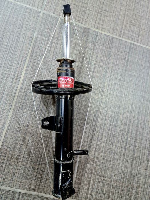 Амортизатор Kayaba задний левый б/у оригинал