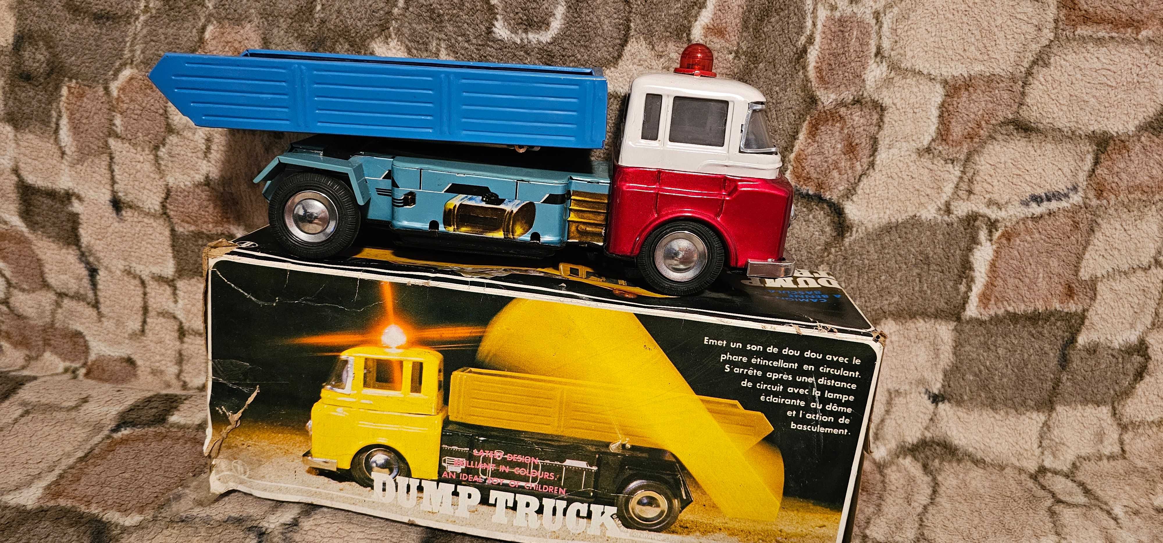 Vintage toy card dump truck batery operated