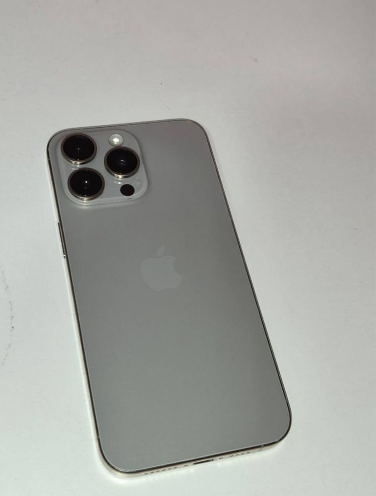 Iphone 15 pro max  sotiladi