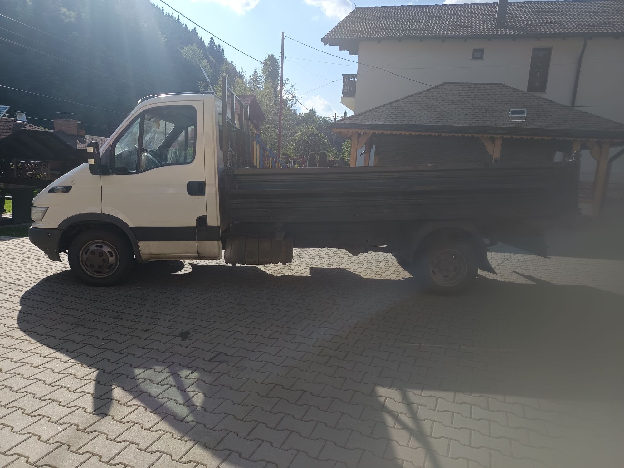Vând Iveco daily 35 c13