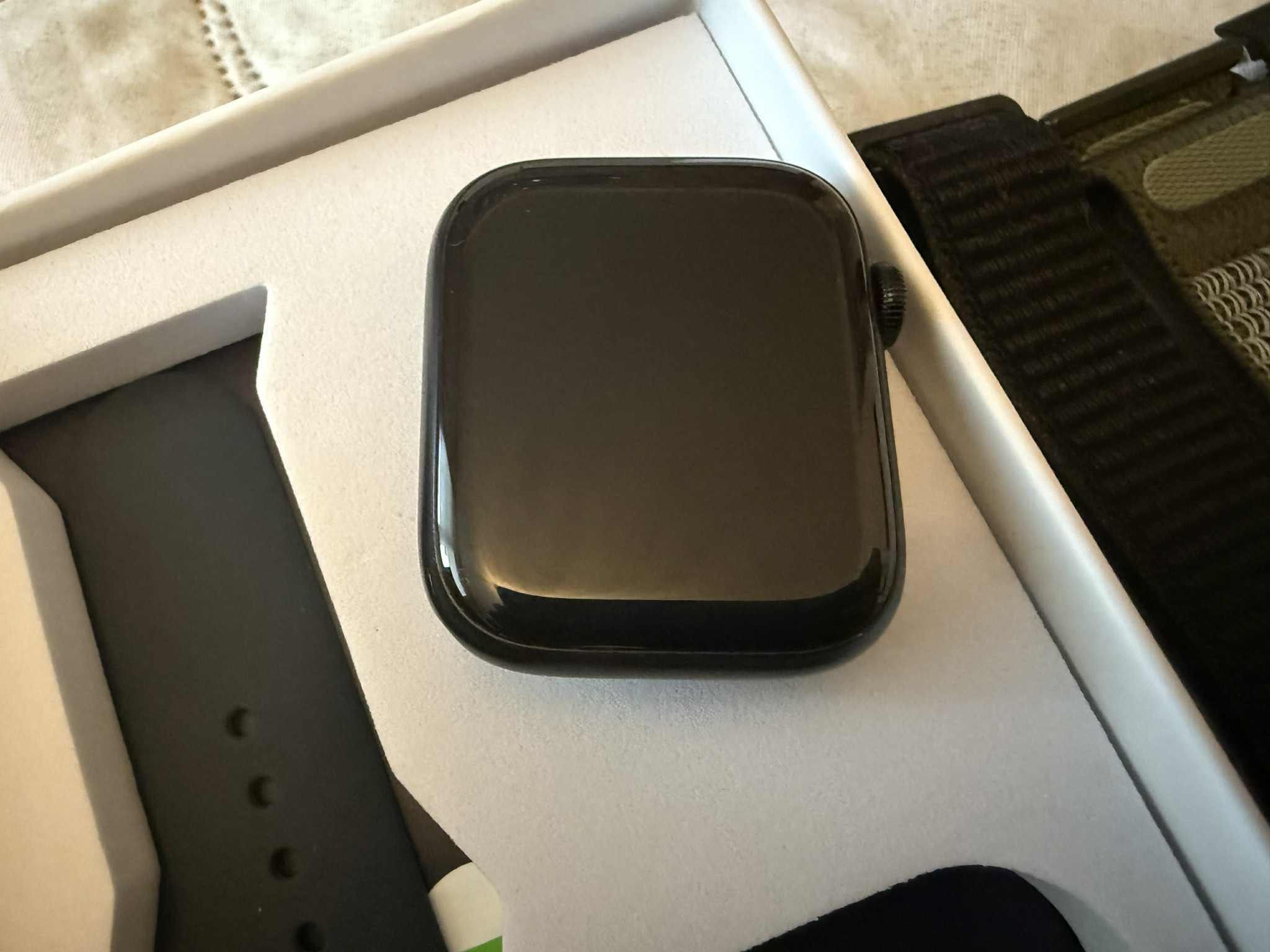 Apple Watch Series 9 2023, GPS, Midnight Aluminium 45mm
