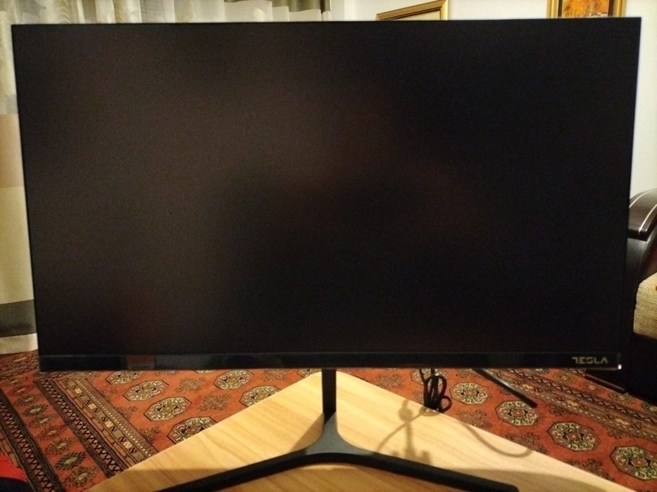 Vand monitor, unitate centrala, tastatura