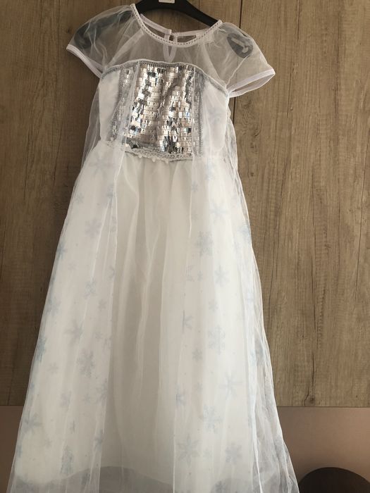 Vand rochita fulg de nea 6 ani