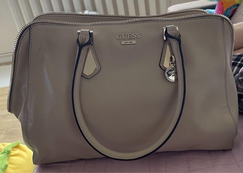 Genti Guess originale