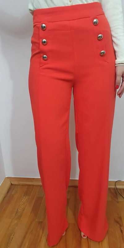 Pantaloni evazati Stradivarius - S