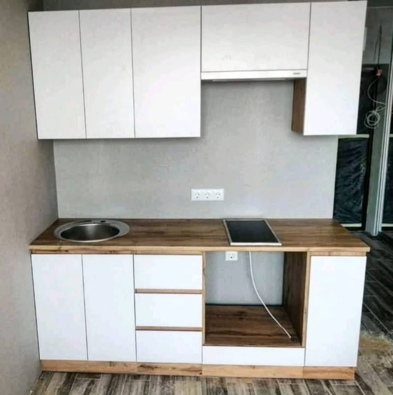 Кухня. Шкаф.  по низкий цена