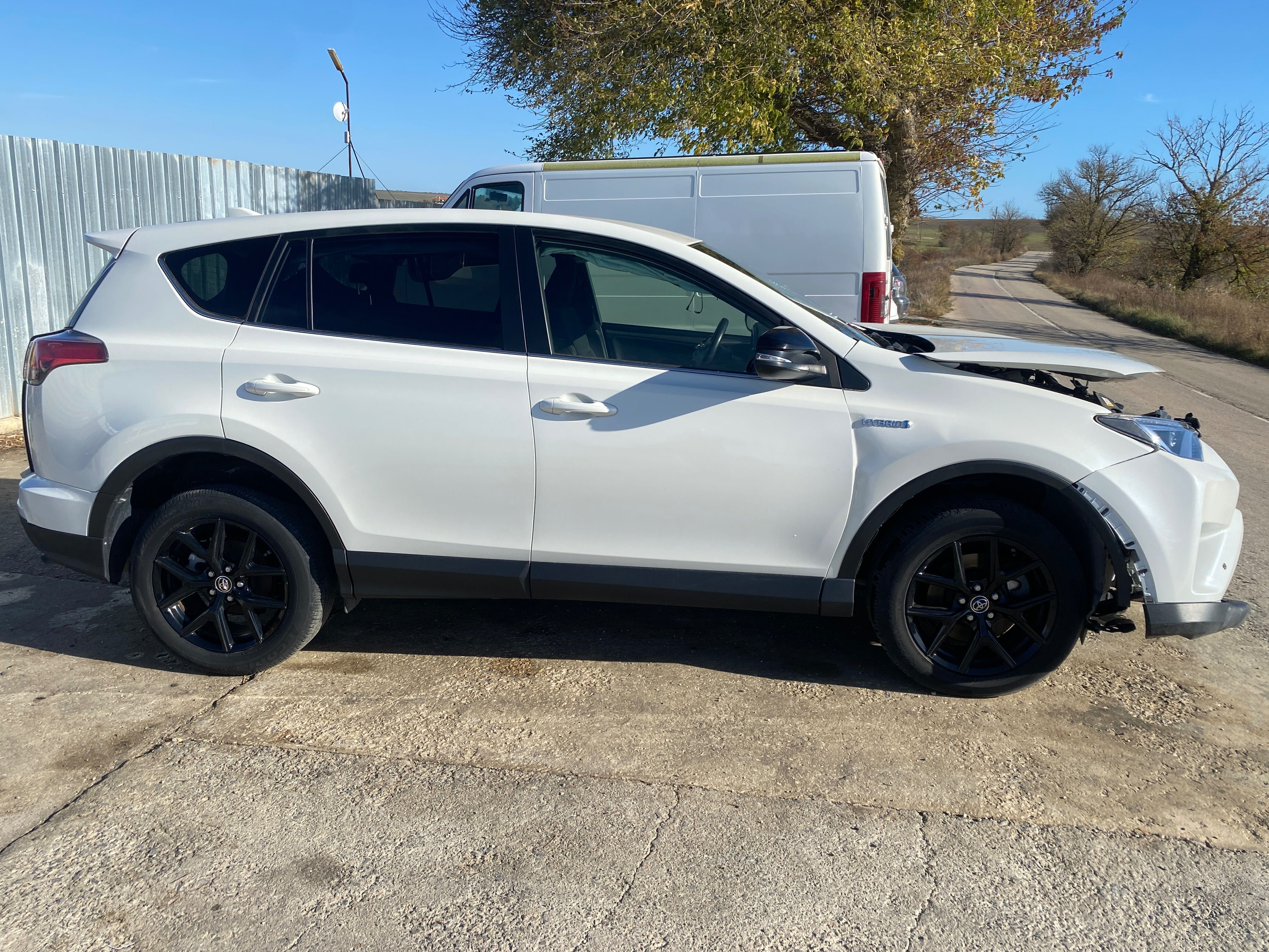 Toyota RAV4 2.5 Hybrid,155кс,двигател 2AR-FXE,2018г,93000к,Тойота Рав4