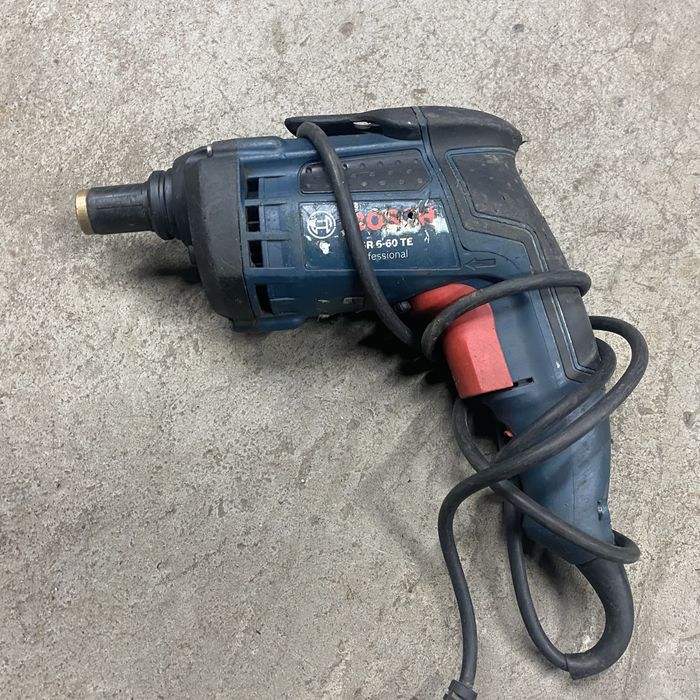 Bosch шуруповерт дрель продам