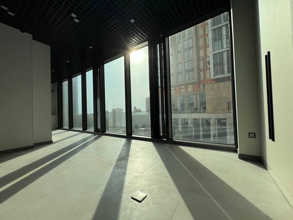 Аренда готовый офис в Nestone, 83kv