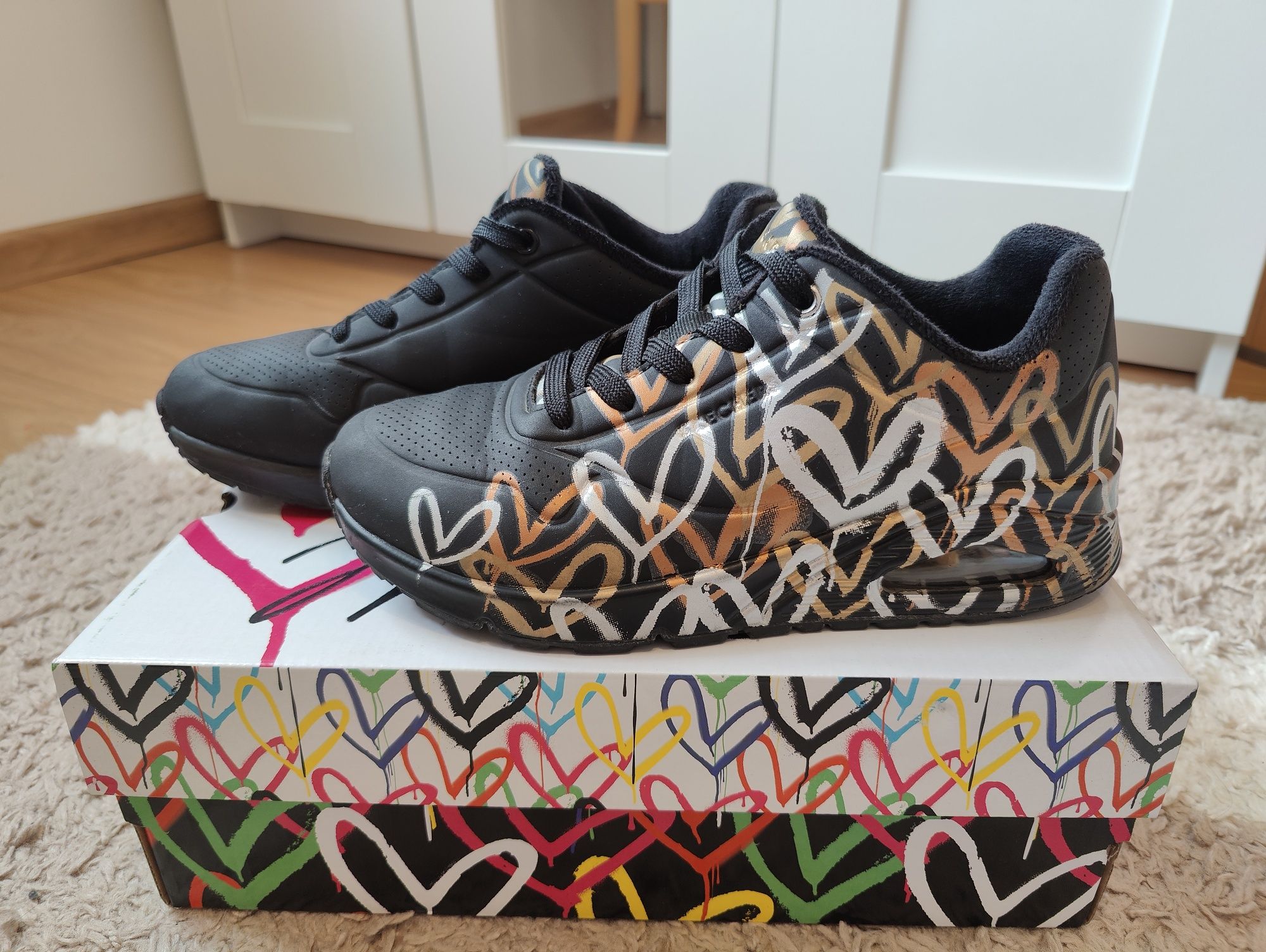 Skechers - Metallic Love размер 37,5