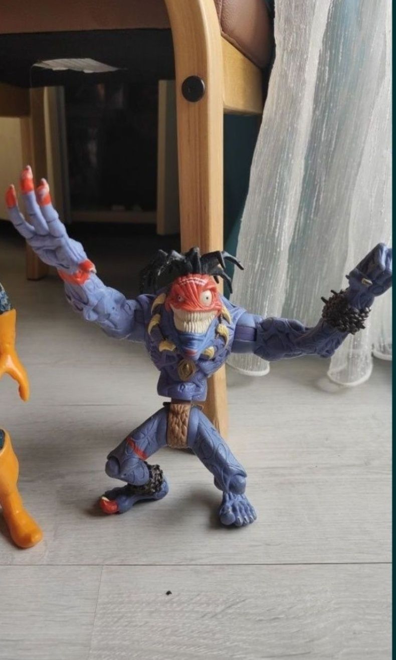 Figurina Marvel Hogoblin și figurina Soldiers INSANIAC