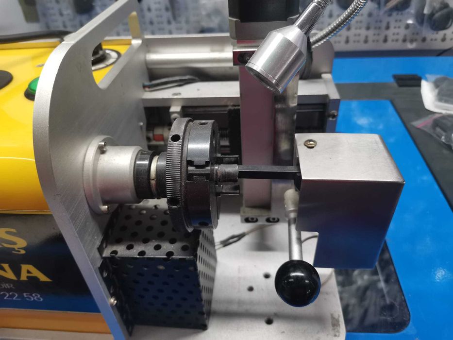 Aparat de gravat verighete