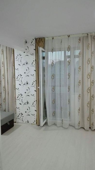 Garsoniera de închiriat