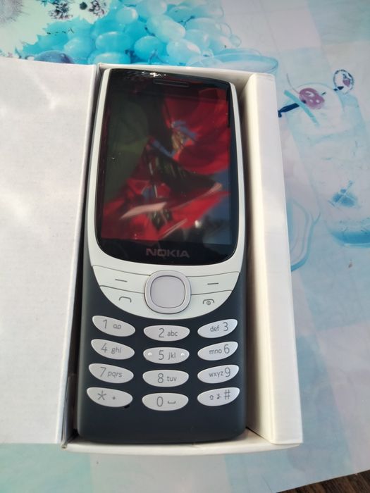 Telefon mobil NOKIA 8210-4G