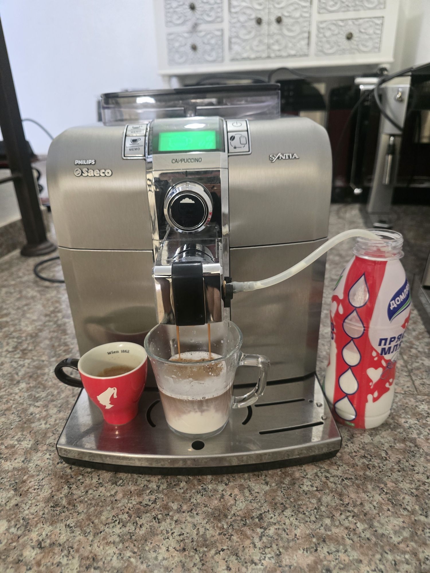 Кафемашина Saeco syntia capuchino