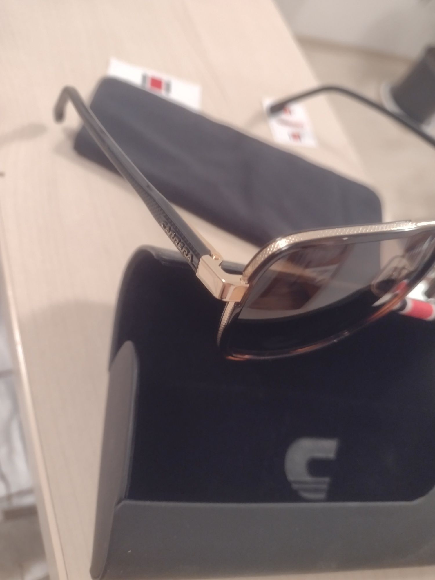Слънчеви очила Carrera чисто нови