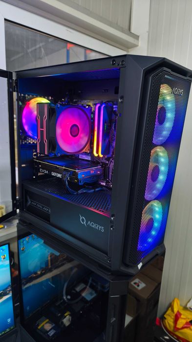 НОВ Геймърски компютър със 8/16-Ядрен Ryzen 7 / 12Gb Видеокарта