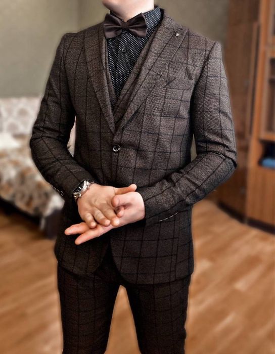 Мужской костюм  продам