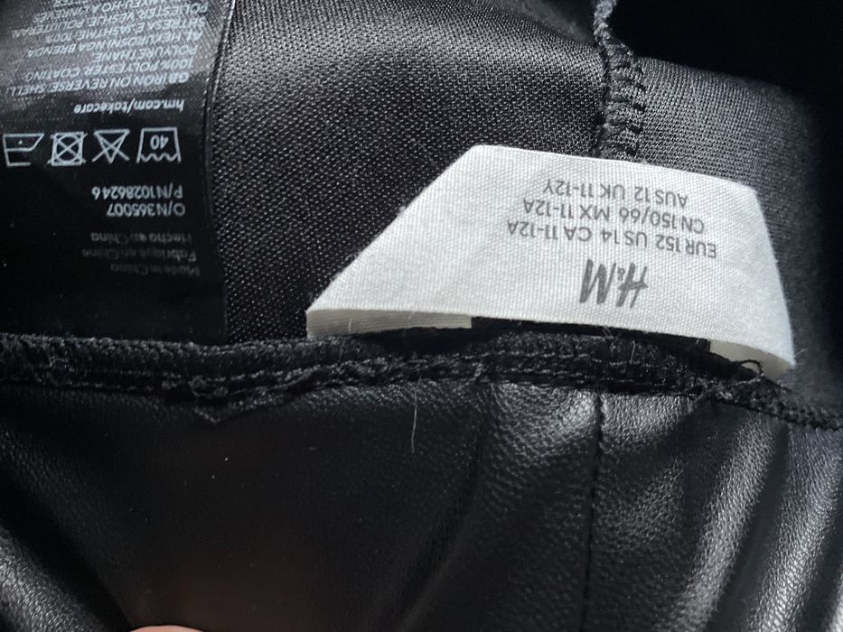 Pantaloni fetite H&M 11-12ani Piele ecologica negri Noi