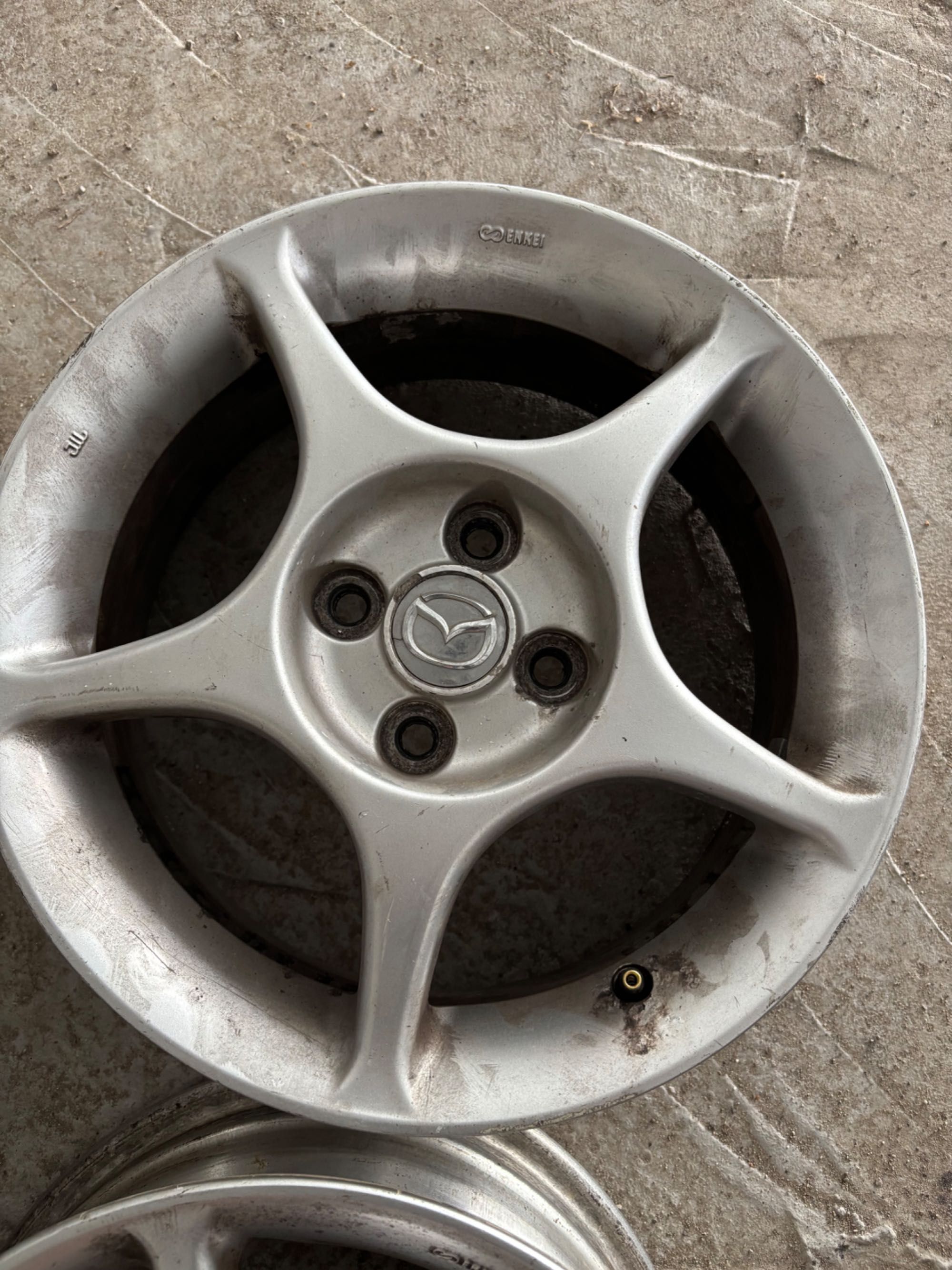 Джанти Enkei 4x100 15