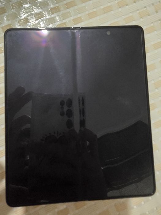 Продам samsung galaxy the fold 5 12/256 wifi