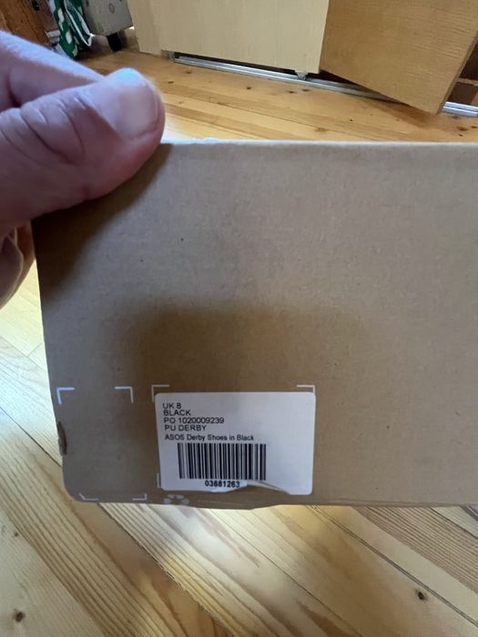 Мъжки кожени обивки Asos size 42 чисто нови