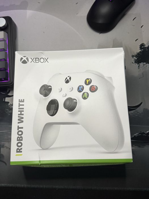 Controller xbox nou robotic white alb