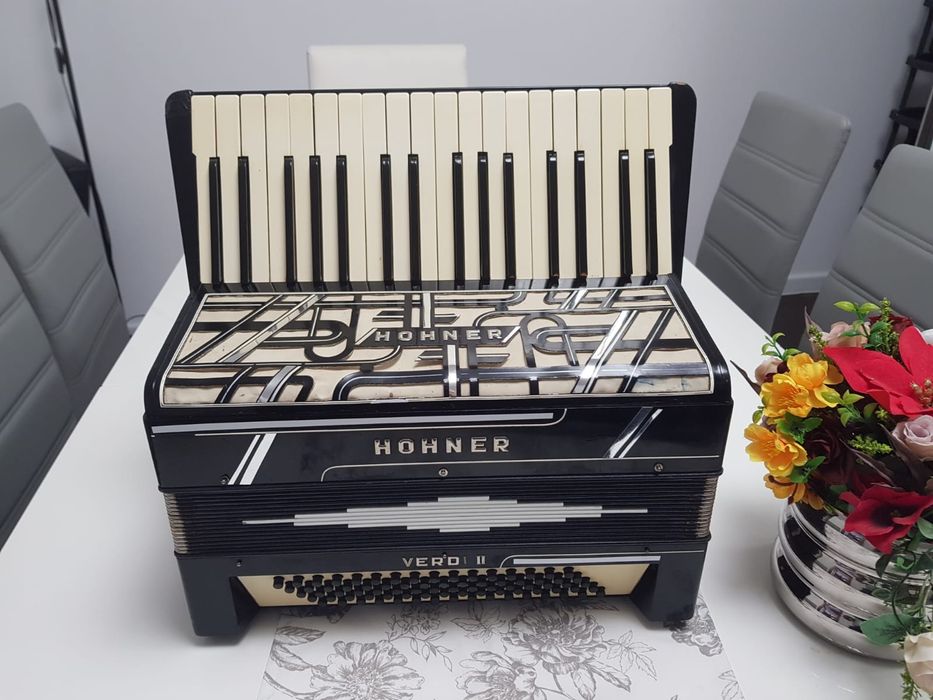 acordeon Hohner Verdi ll și Hohner Verdi lll 120